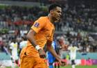 Paises Bajos le ganó a Senegal en el debut por 2 a 0