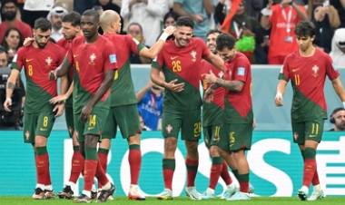 Portugal aplastó a Suiza y se metió en cuartos de final