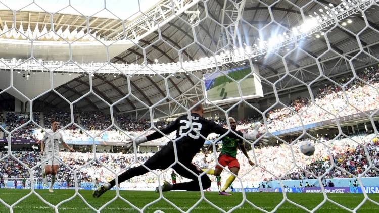 Camerún y Serbia empataron en un partidazo que los complica pensando en la clasificación
