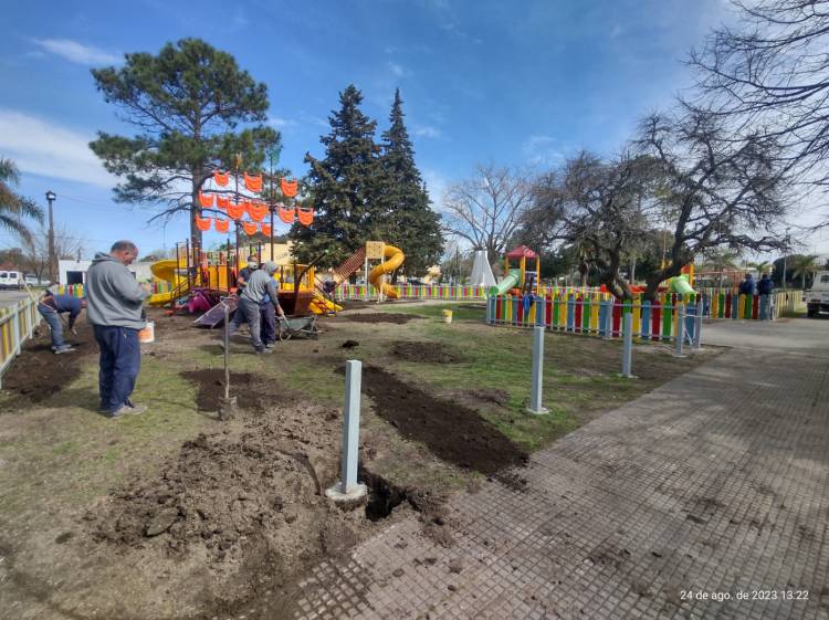 REFORMA Y PUESTA EN VALOR DE EN LA PLAZA JOSE GARIBALDI