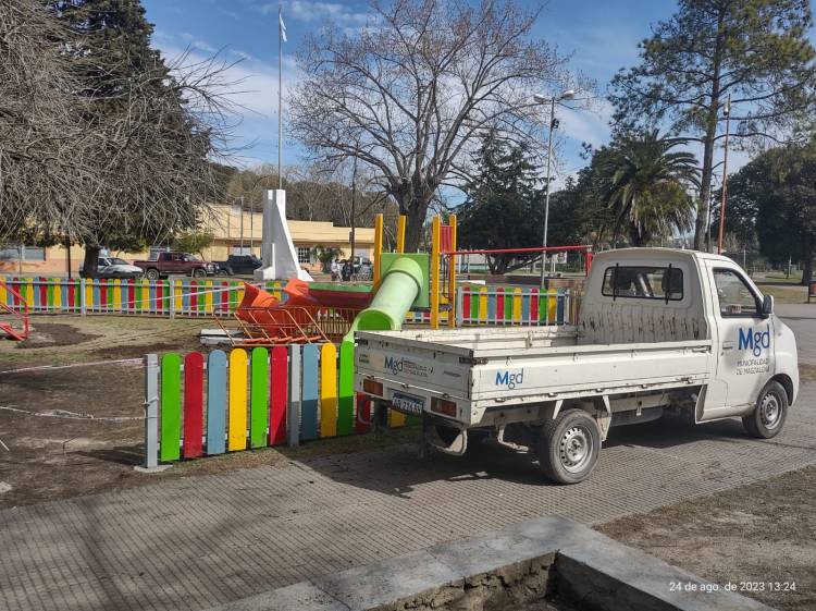 REFORMA Y PUESTA EN VALOR DE EN LA PLAZA JOSE GARIBALDI