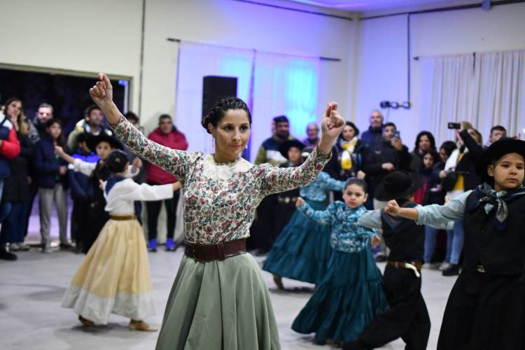 REINAUGURARON EL CLUB DE EMPALME MAGDALENA 