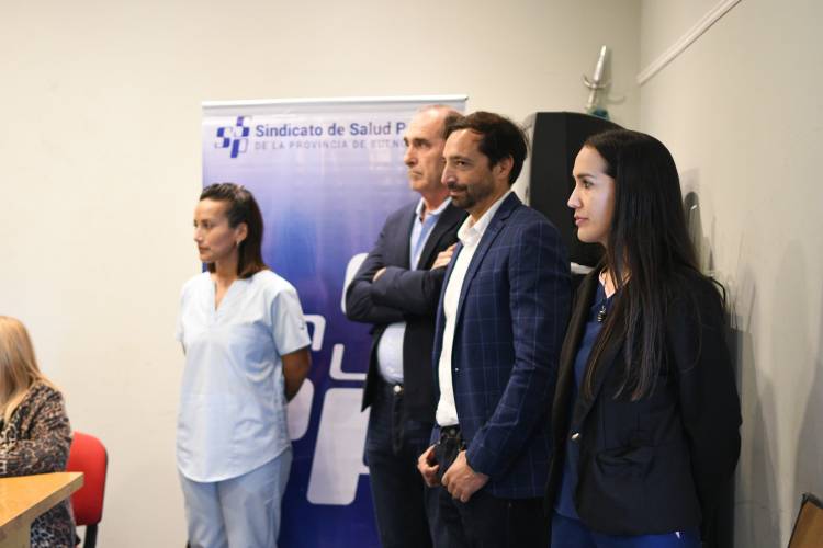 PRESENTACION DE LA TECNICATURA DE ENFERMERIA