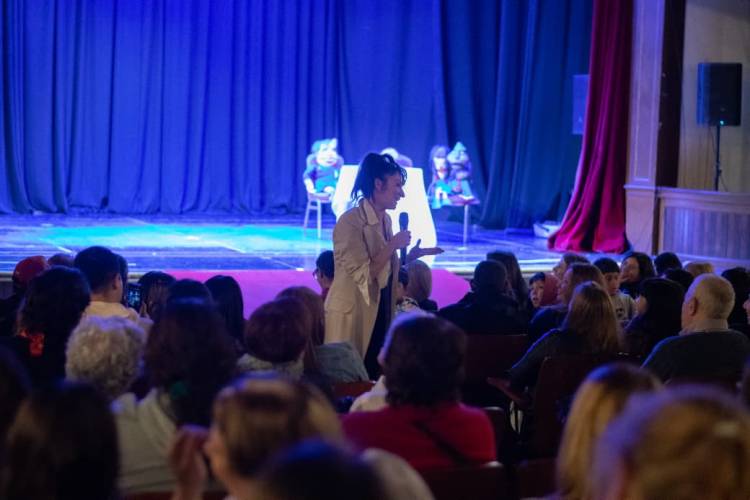 ANITA MARTINEZ BRILLO EN EL TEATRO ESPAÑOL